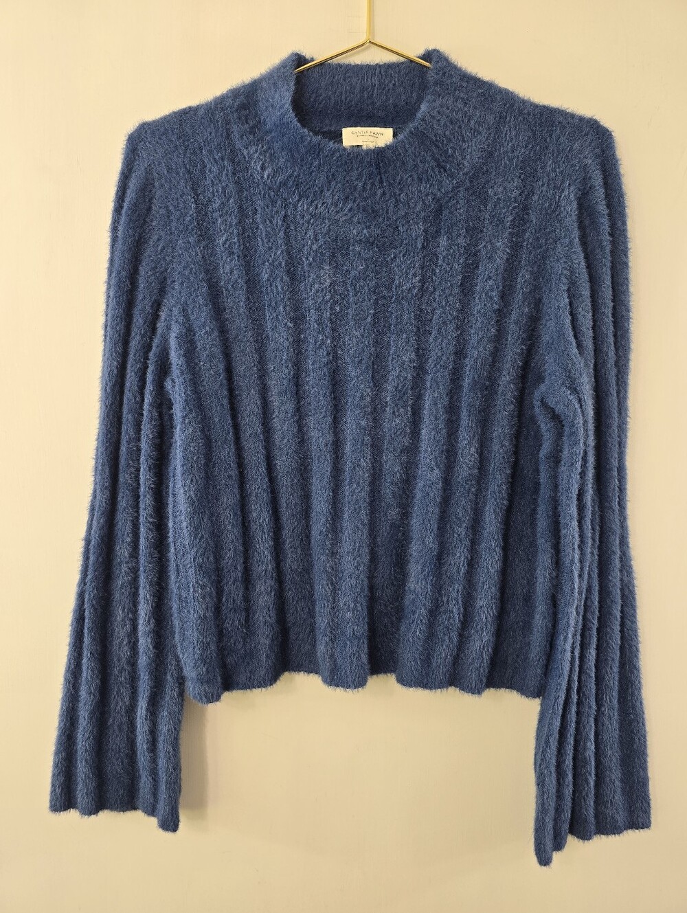Gentle Fawn Crop Sweater Fuzzy Soft Plush Knit Flare Bell Sleeve Blue Size L Lg